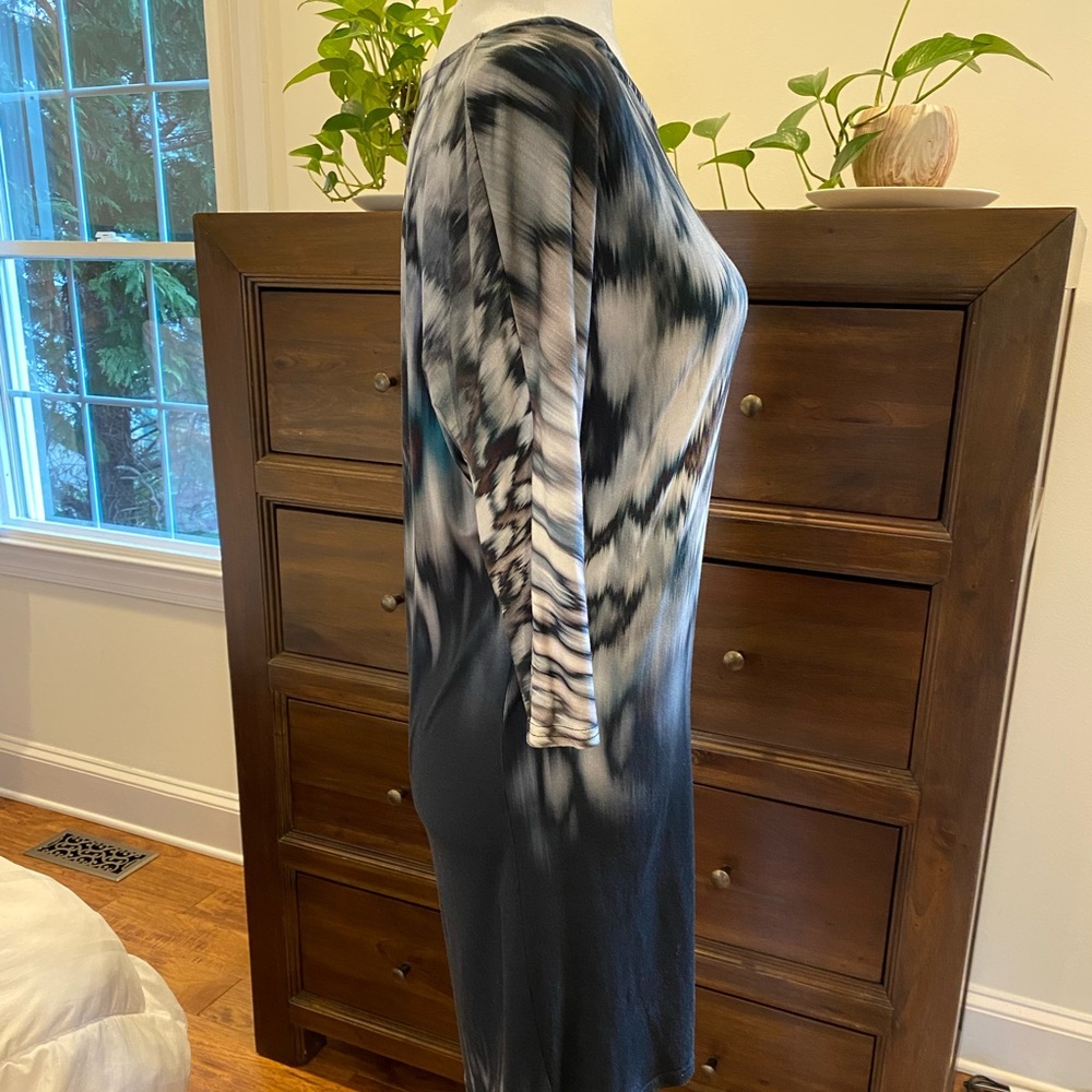 Dress - Picture 3 of 7